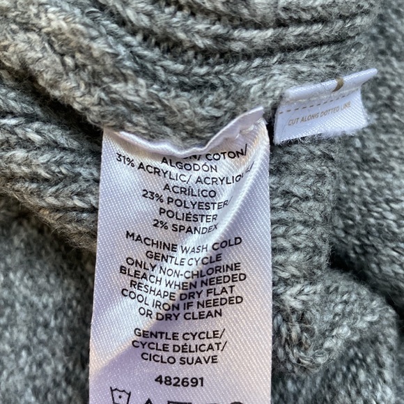 Loft Turtleneck Sweater π Gray - Picture 16 of 16